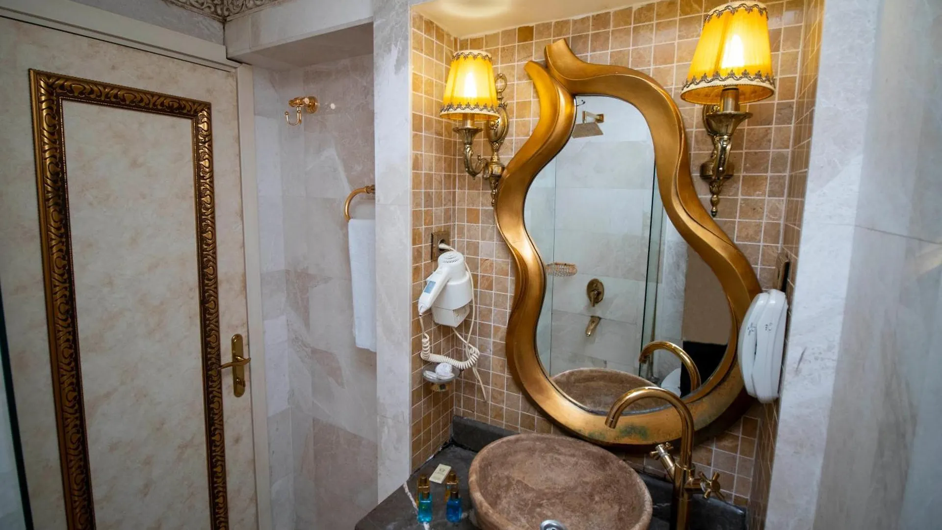 Hotel Buyuk Hamit Estambul