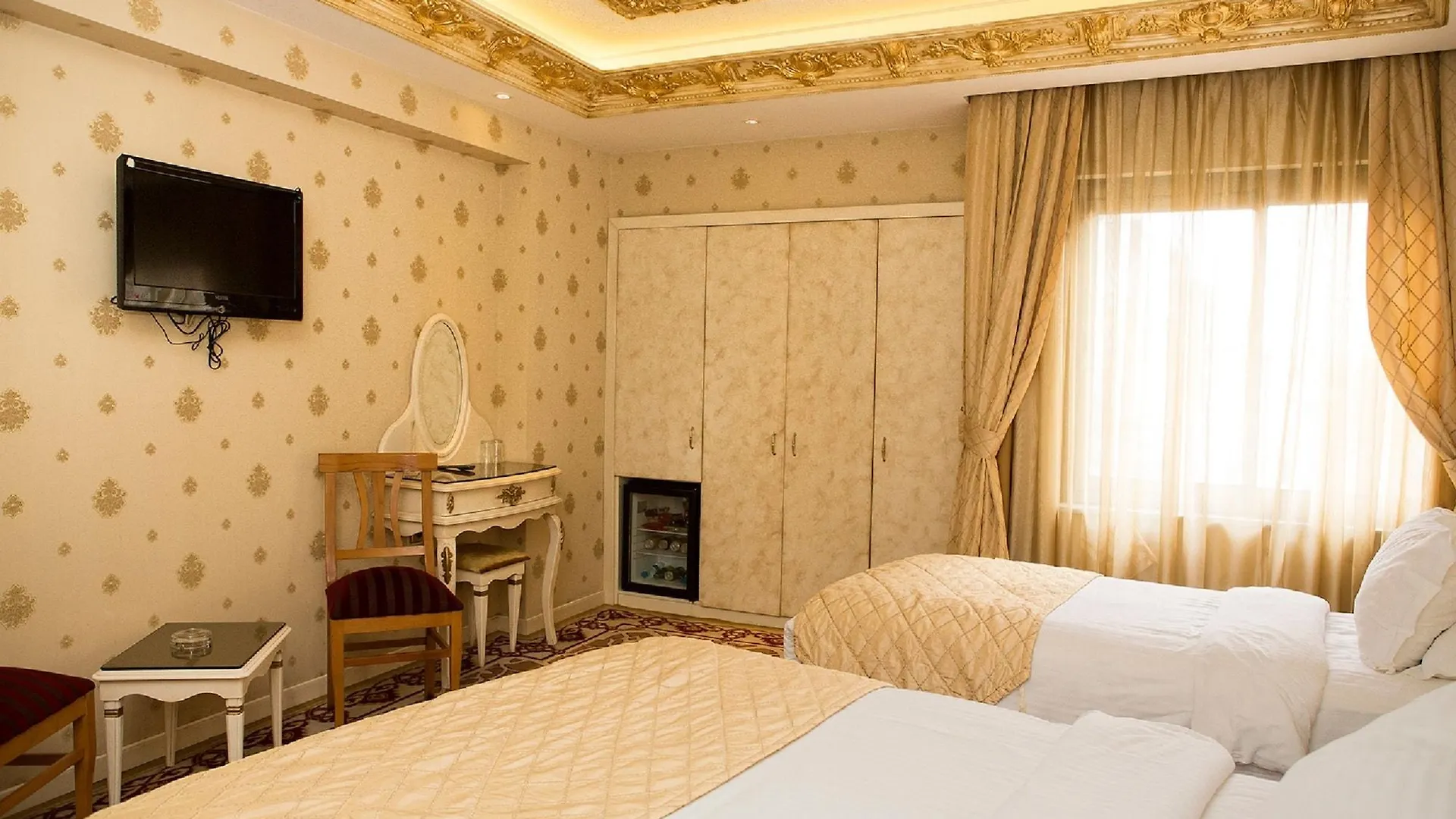 Hotel Buyuk Hamit Istanbul 4*,